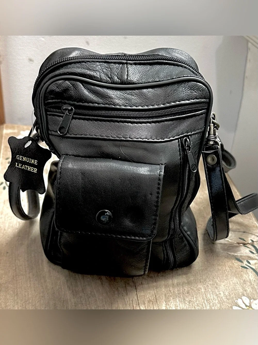 Compact Black Leather Men’s Crossbody Bag